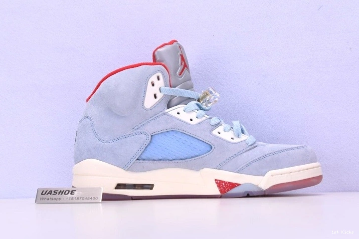 400 Trophy CI1899 Ice 5   Retro Jordan - Blue Room 0417